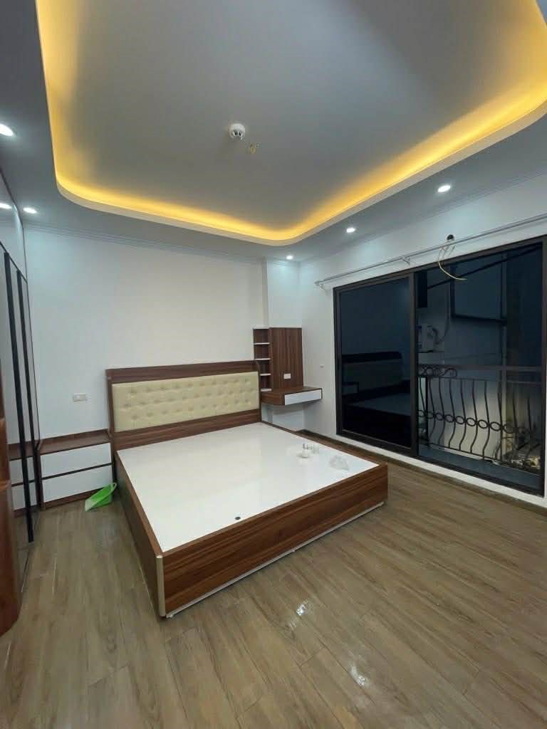 NHÀ GẦN PHỐ THỊNH QUANG - THÁI THỊNH 6.5 TẦNG THANG MÁY XÂY MỚI ĐẸP LONG LANH_44m2_LÔ GÓC NGÕ NÔNG THÔNG THOÁNG_VỀ Ở NGAY_hơn 12 tỷ
